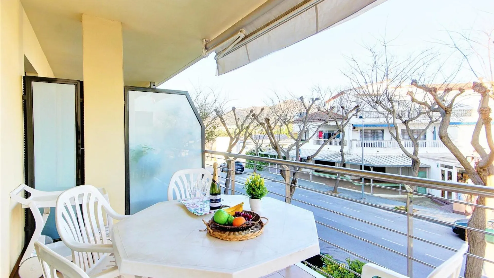 Apartment With View روساس