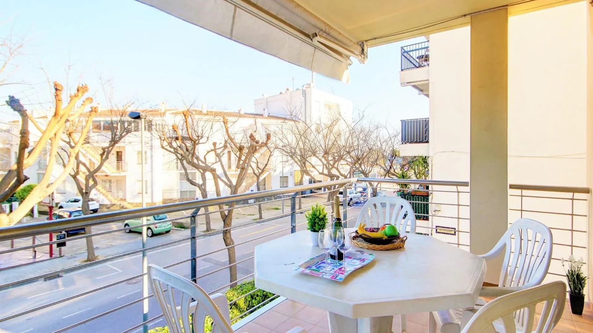 Apartment With View روساس إسبانيا