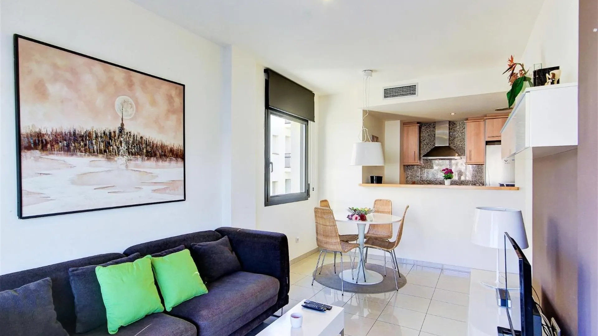 Apartment With View روساس