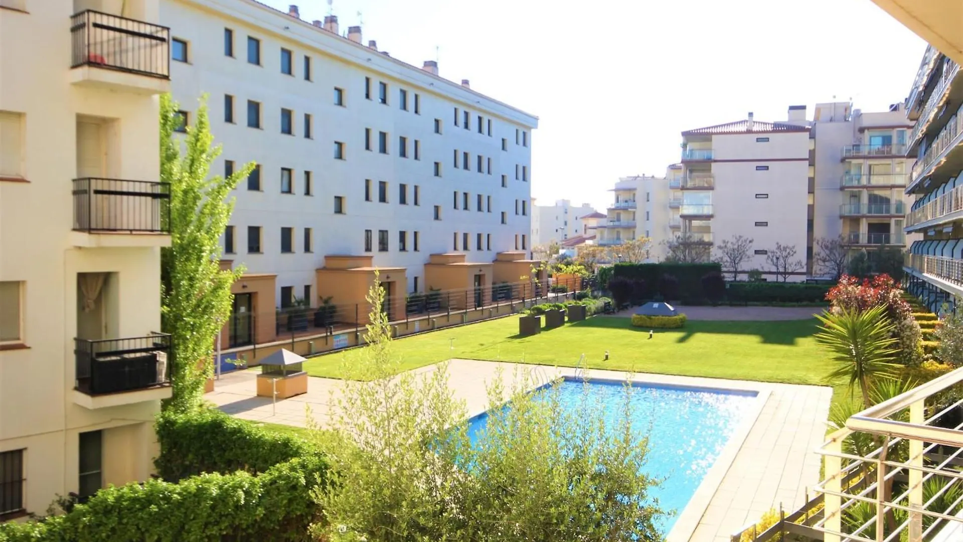 Apartment With View روساس