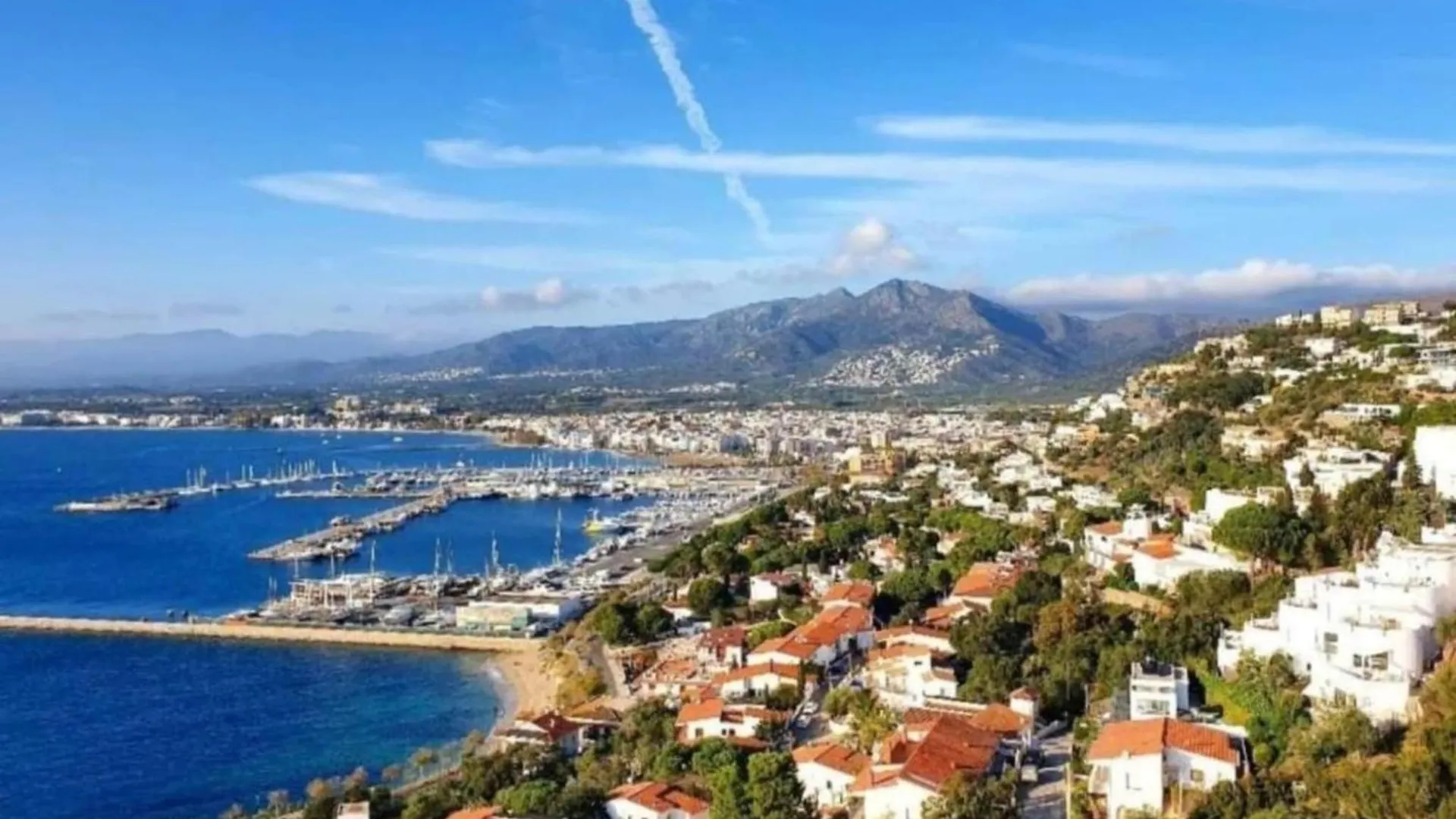 Apartment With View روساس